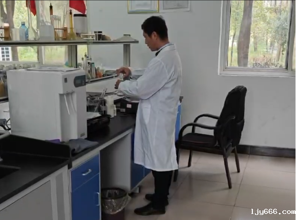 2025-12-04T12:07:32.png 2025-12-04T12:07:32.png